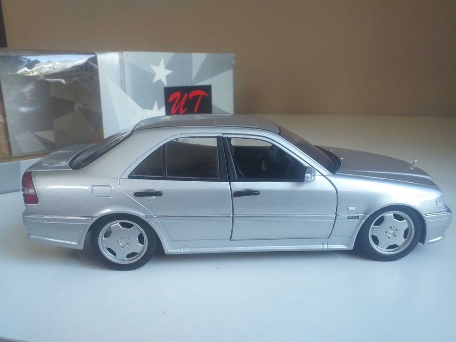 модель 1.18 MERCEDES BENZ C36 3.6 AMG 1997