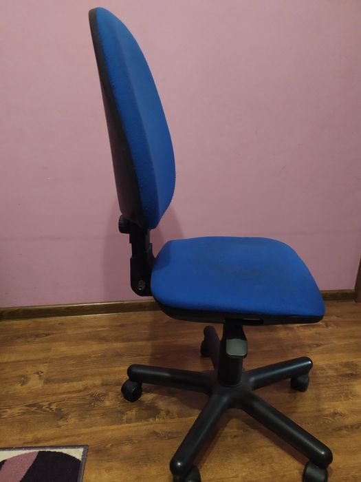 Krzesło biurowe obrotowe