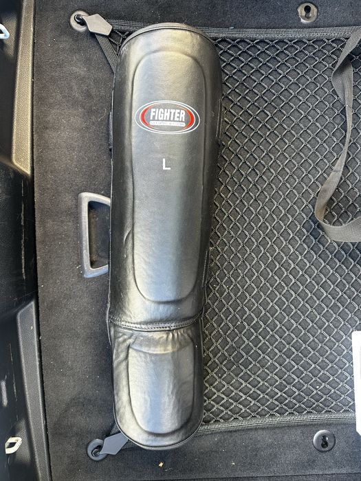 Захист на ноги,щитки