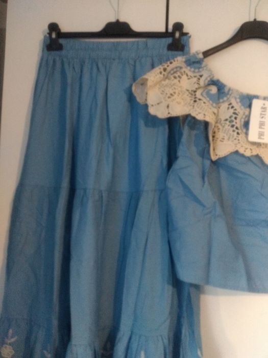 Nowy z metką piękny komplet ze spódnicą