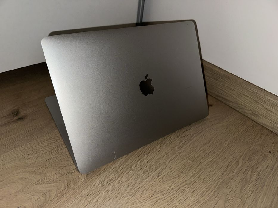 MacBook Pro A1708 Silver (2017) 16Gb/512Gb MacOS Sequoia