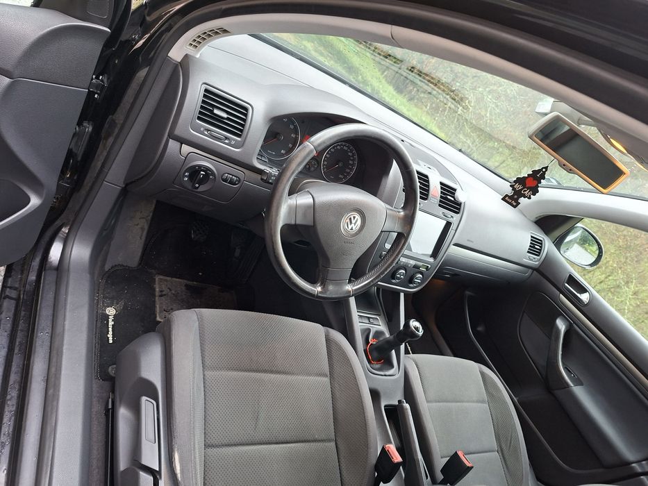 VW Golf V Hatchback (1K1) 1.6 FSI Gasolina 115 cv / 85 kW 2004