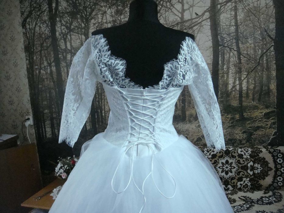 Новое свадебное платье 44-46р.