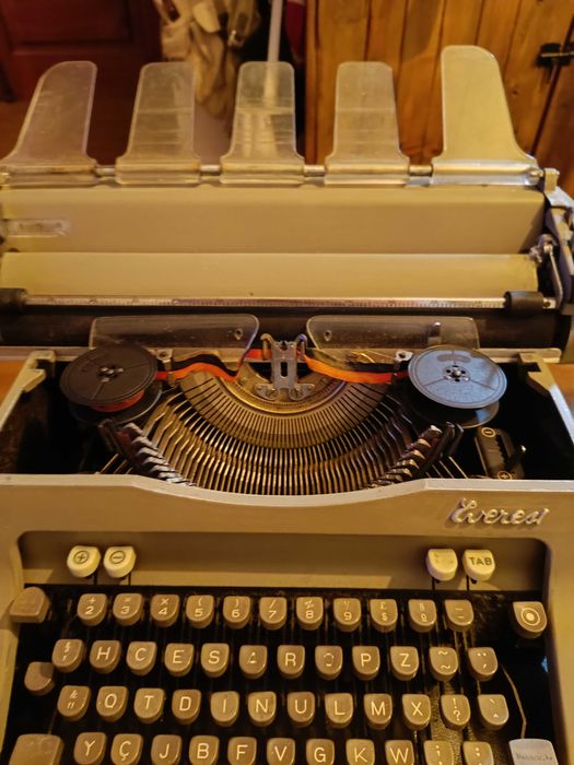 Maquina de Escrever Everest 1958–1959 Model 92