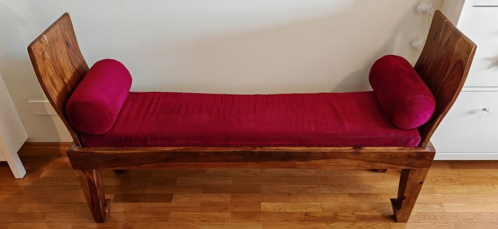 Banco Vintage em Muito Bom Estado.