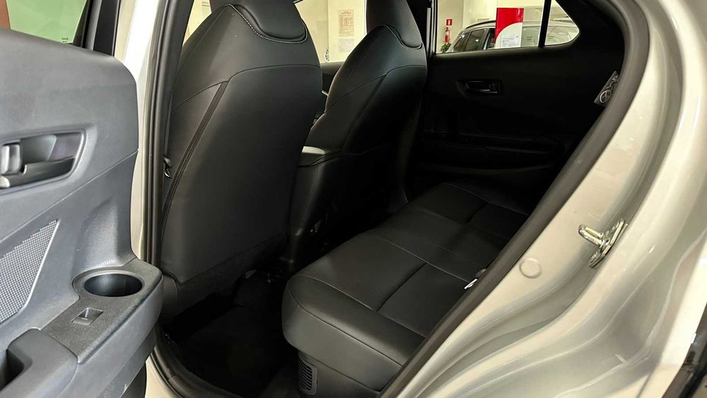 Toyota C-HR 2024 2.0 Hybrid e-CVT AWD-i • Premium Premiere Edition