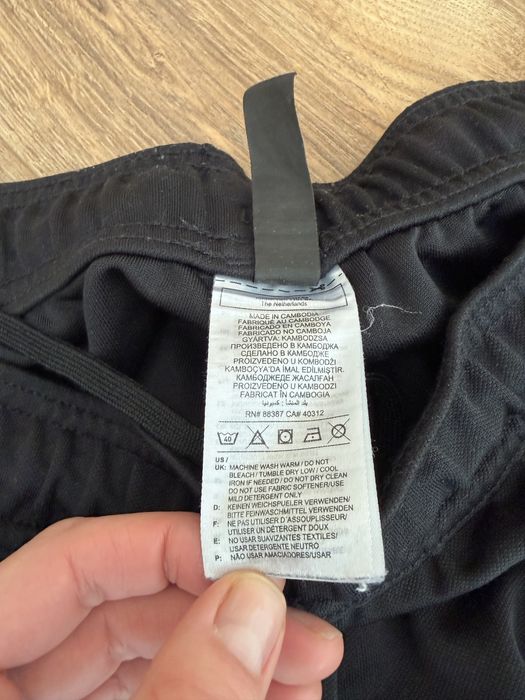 Чоловічі спортивні штани adidas ( розмір L)