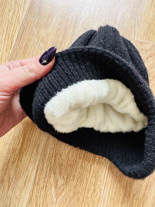 Шапка чорна на клопчика Biston