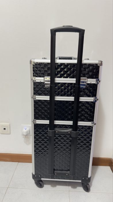 Mala de maquilhagem preta