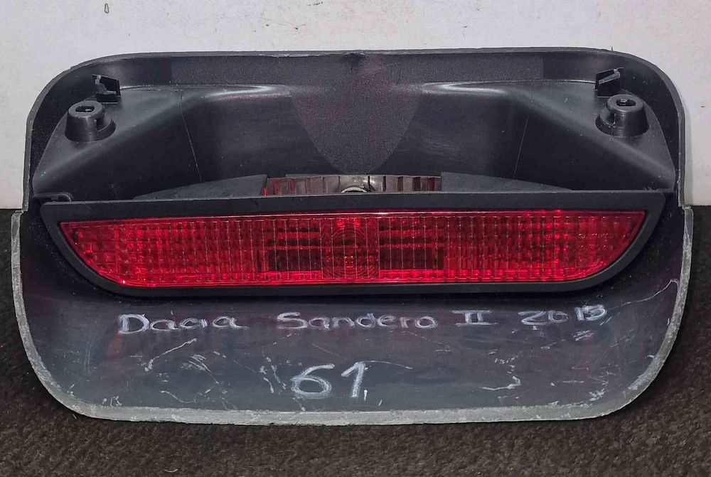 Luz Stop Adicional / 3º Stop DACIA SANDERO II ano 2013