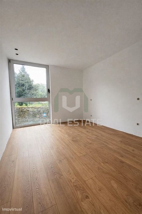 Apartamento T3 NOVO no centro de Amares