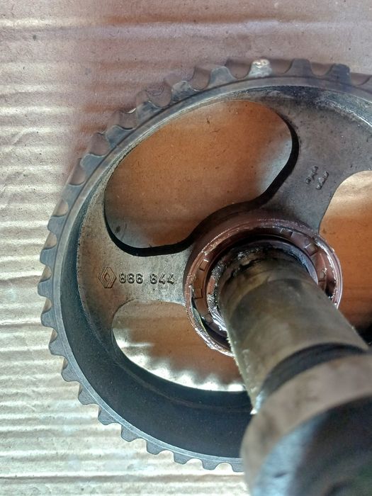 Распредвал вольво в40