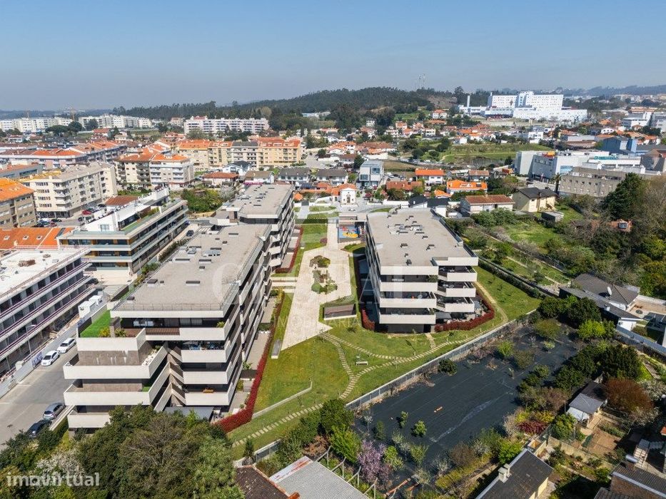 Apartamento T2 Hilgarden Condomínio Fechado