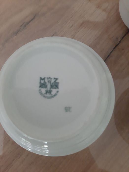 Dzbanek, mlecznik i cukiernica