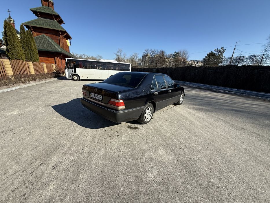 Mercedes-Benz S-Class W140