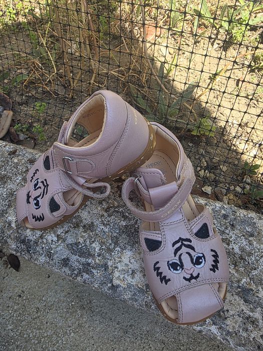 Varios modelos de Calçado geox criança com pouco uso