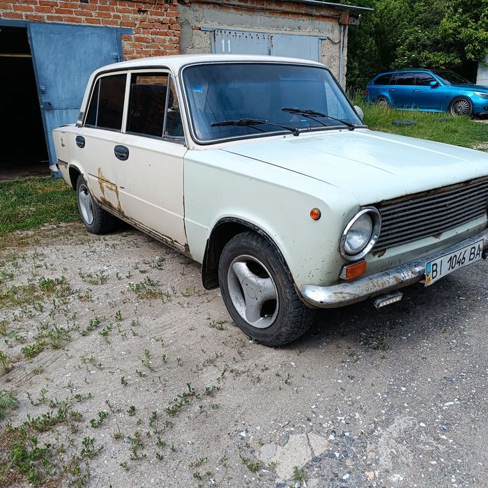 Автомоіль Ваз 21013