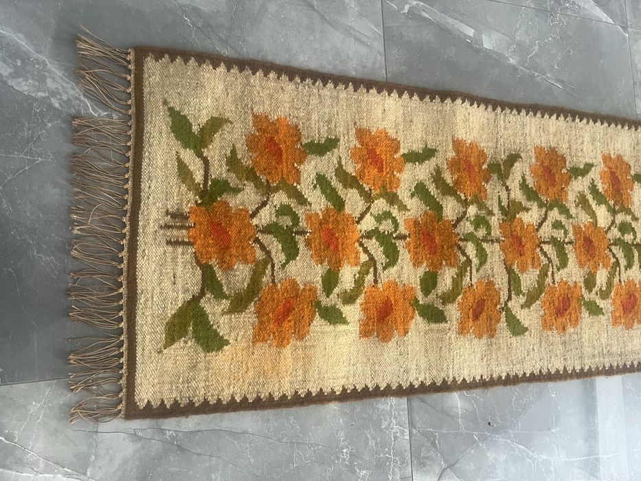 Kilim recznie tkany w latacg 70 tycg