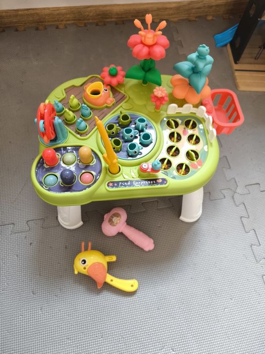 Stoliczek edukacyjny do zabawy kreatywny stolik zabaw manualnych