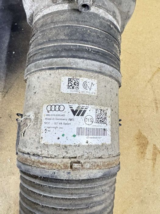 Пневмо подушка Ауді Q7 4M0 616 039 AD