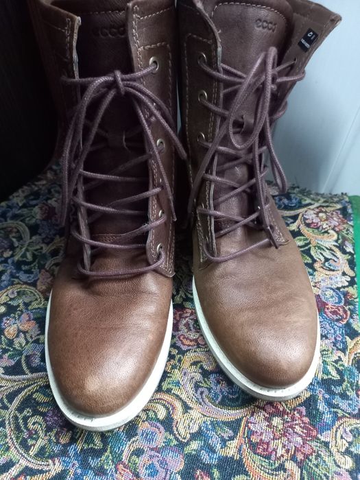 Жіночі ботинки ecco