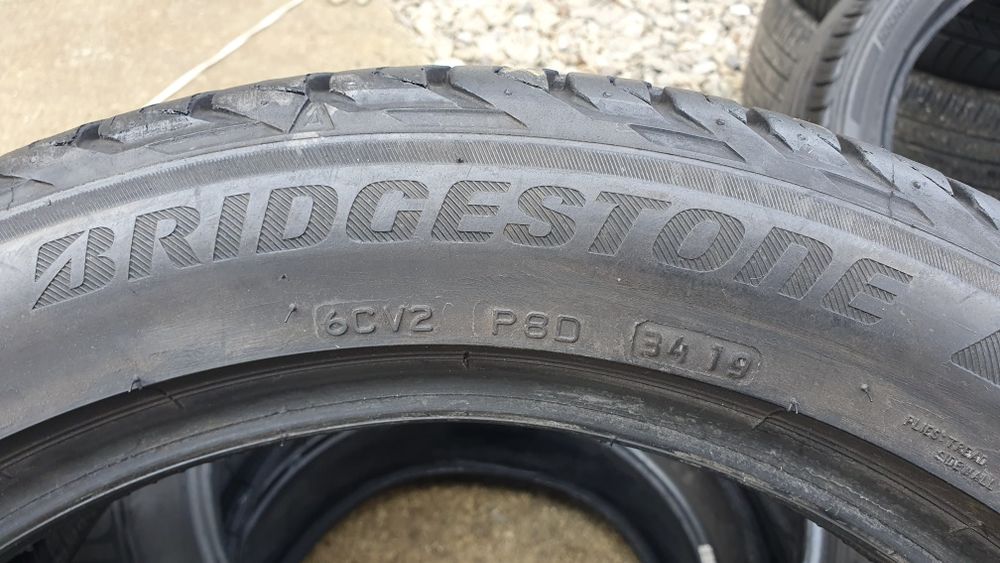 215/50 R18  4шт Bridgestone (Бриджестон) Авторезина, шини.