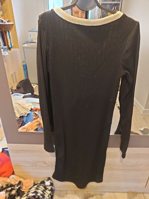 Elegancka sukienka sweterkowa M nowa