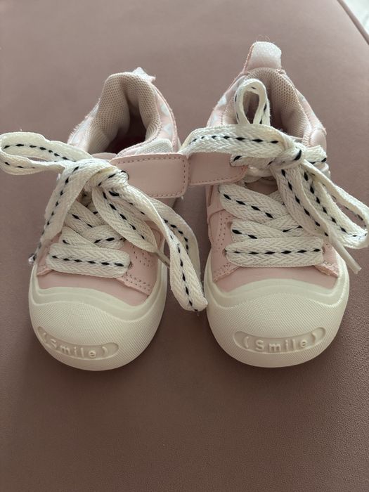 Кросівки з прорезиненим носком, 23 розмір