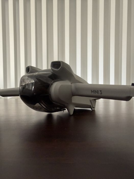 DJI Mini 3 + DJI RC com ecrã