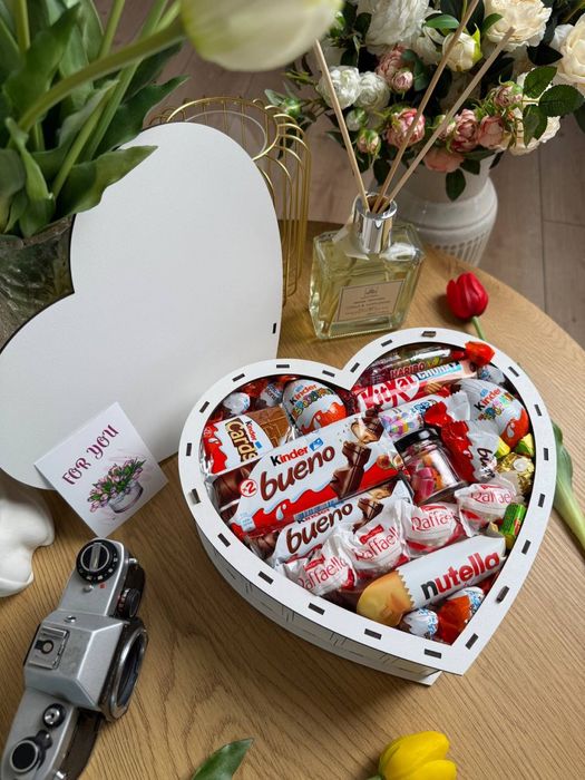 Подарунковий бокс у вигляді Серця  великий вибір