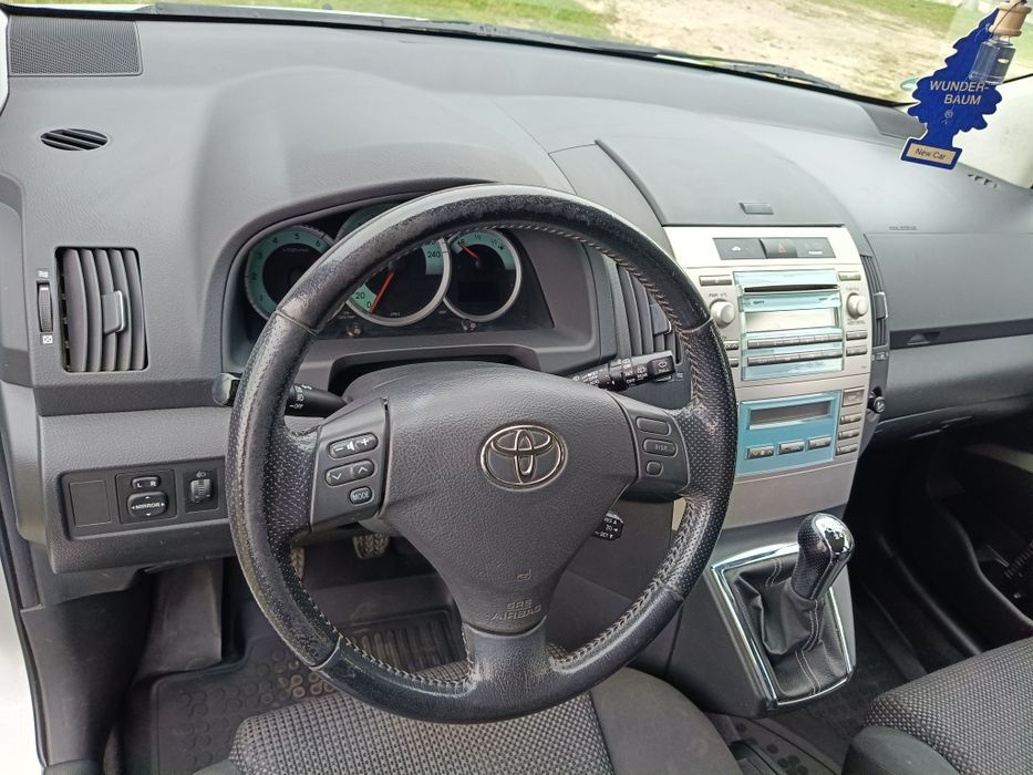 Toyota corolla Verso 2.2 diesel 177Km