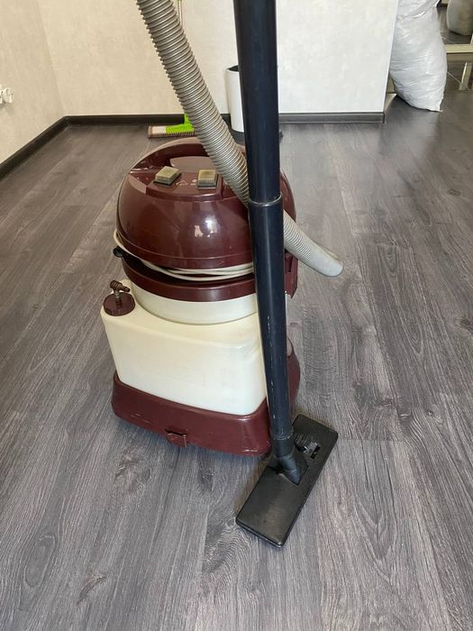 Продам миючий  пилосос Saturn ST 1287