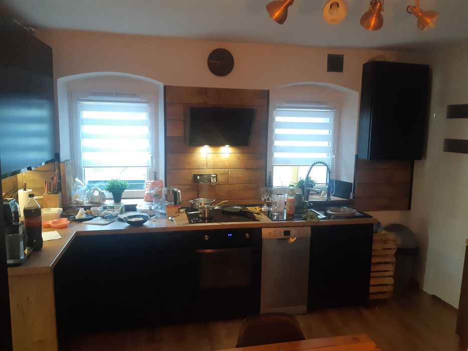 Mieszkanie 36 m2 w Cieplicach z ogródkiem M1 PARTER obok przedszkola, przychodni i Placu Piastowskiego po kapitalnym remoncie z miejscami parkingowymi