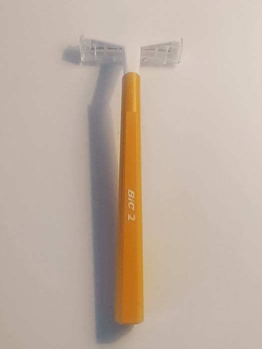 Maszynka do golenia jednorazowa BIC Sensitive 5 sztuk.