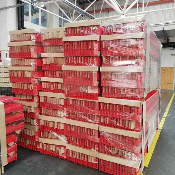 Палетні/консольні/підсилені поличні стелажі до 4 т. Паллетные стеллажи