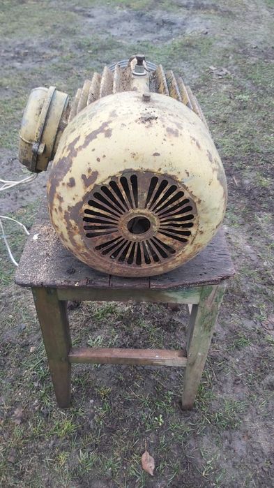 Продам электро двигатель