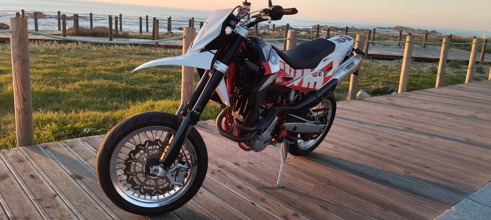 SWM 650SM Husqvarna 630ie