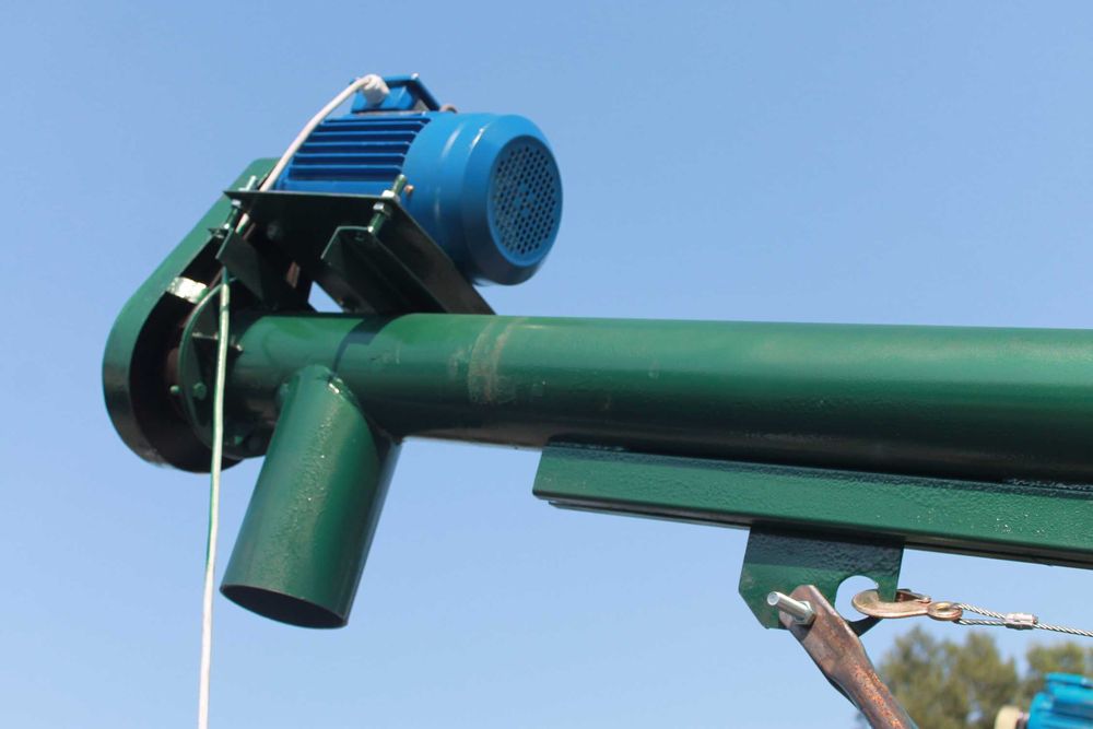 Шнековий навантажувач (погрузчик, загрузчик, конвейєр)  в трубі, гнучк