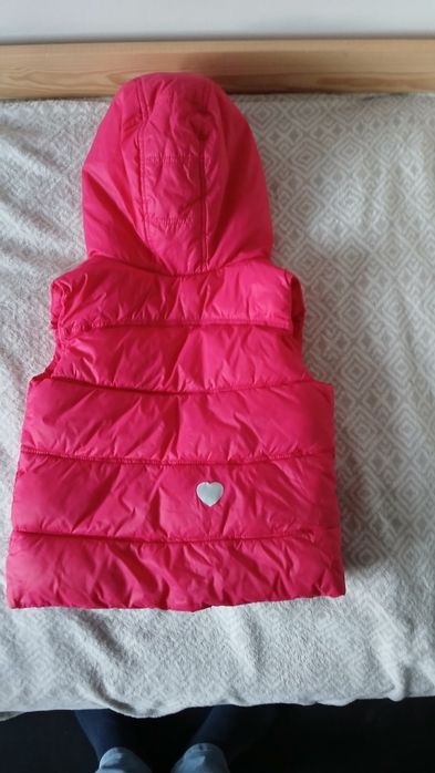 Sprzedam różowy bezrękawnik Zara r.117