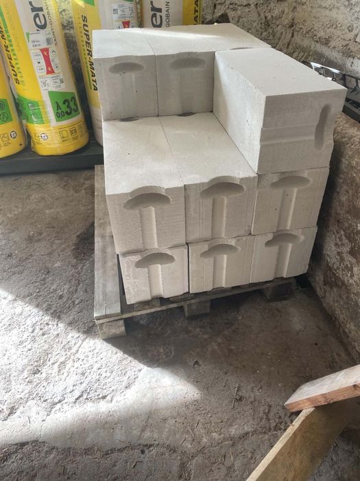 Pustaki  SOLBET 16 SZTUK