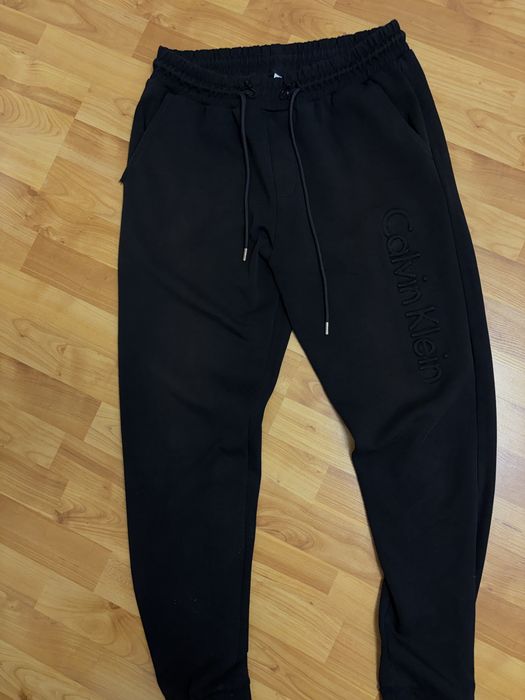Штани Calvin klein розмір L
