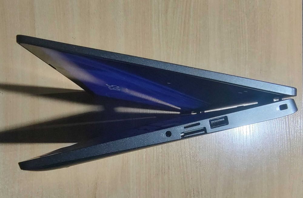 Dell Latitude 5300  8/128Gb