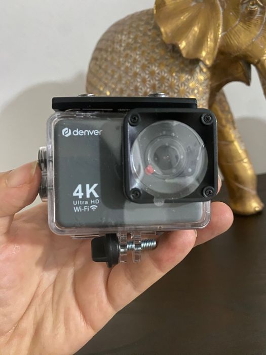 Vendo máquina fotográfica 4K sub aquática