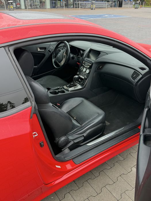 Hyundai Genesis Coupe 3.8 V6 2013