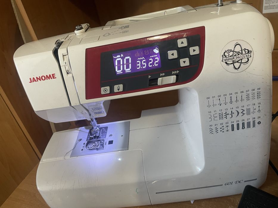 Швейна машина janome 601D