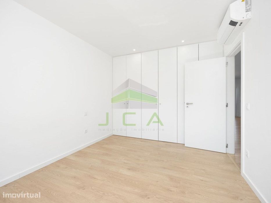 Apartamento T2 semi-novo
