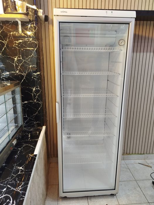 Arca Frigorífica e Vitrine Quente