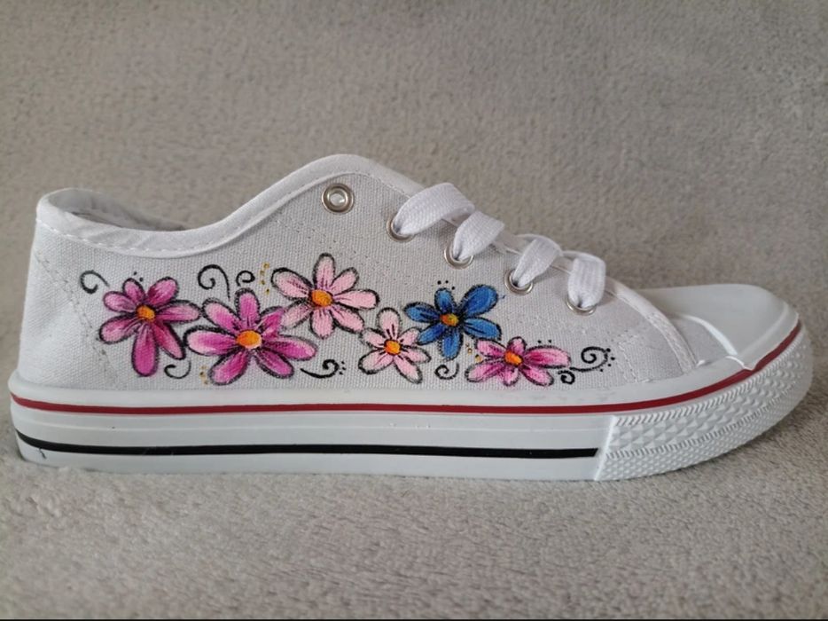Trampki białe malowane ręcznie kwiaty r 39