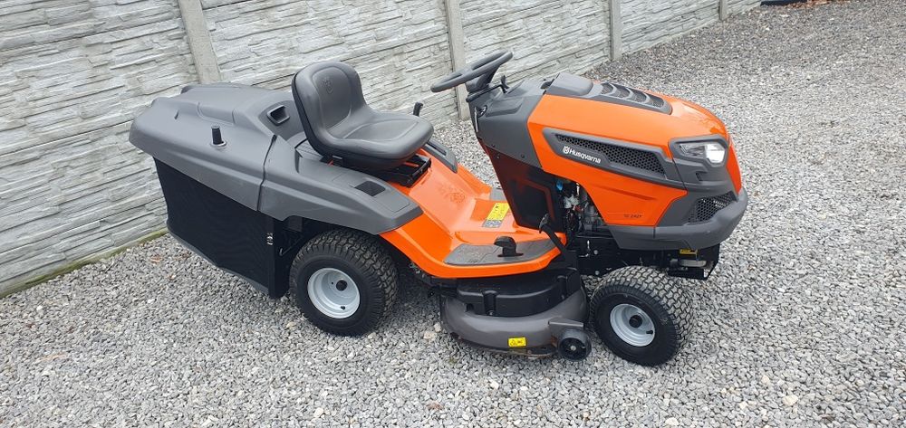 Traktorek Kosiarka Husqvarna TC 242 T