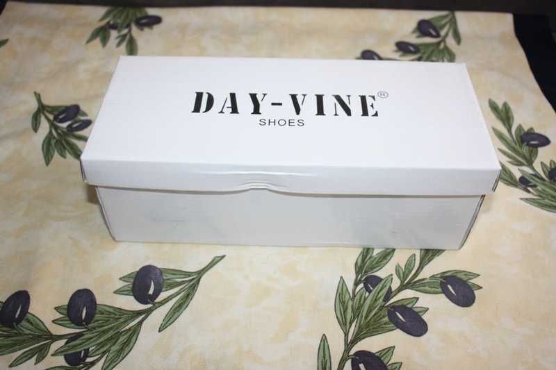 Sapatos pretos com argola novos Day Vine Shoes T.37